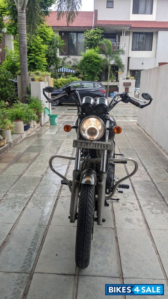 Lightning Royal Enfield Thunderbird 500
