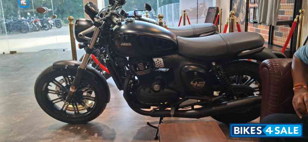 Jawa 42 FJ