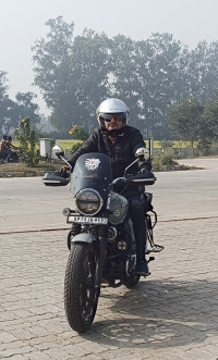 Honda Hness CB350 DLX Pro 2025