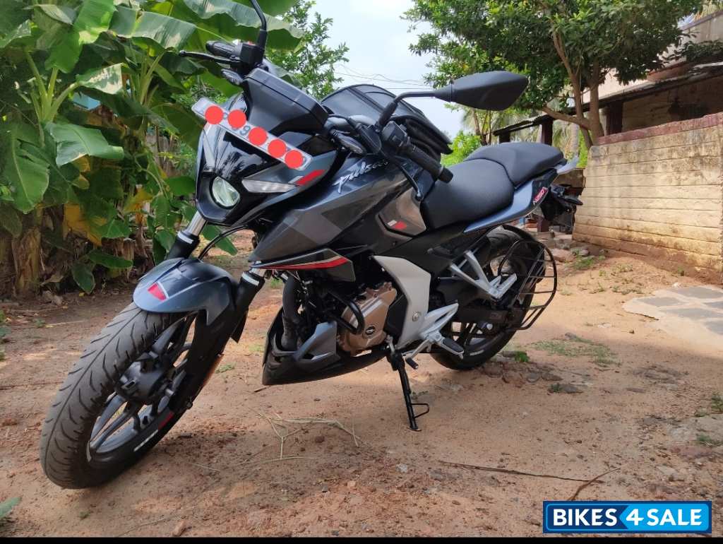 Grey Bajaj Pulsar N250