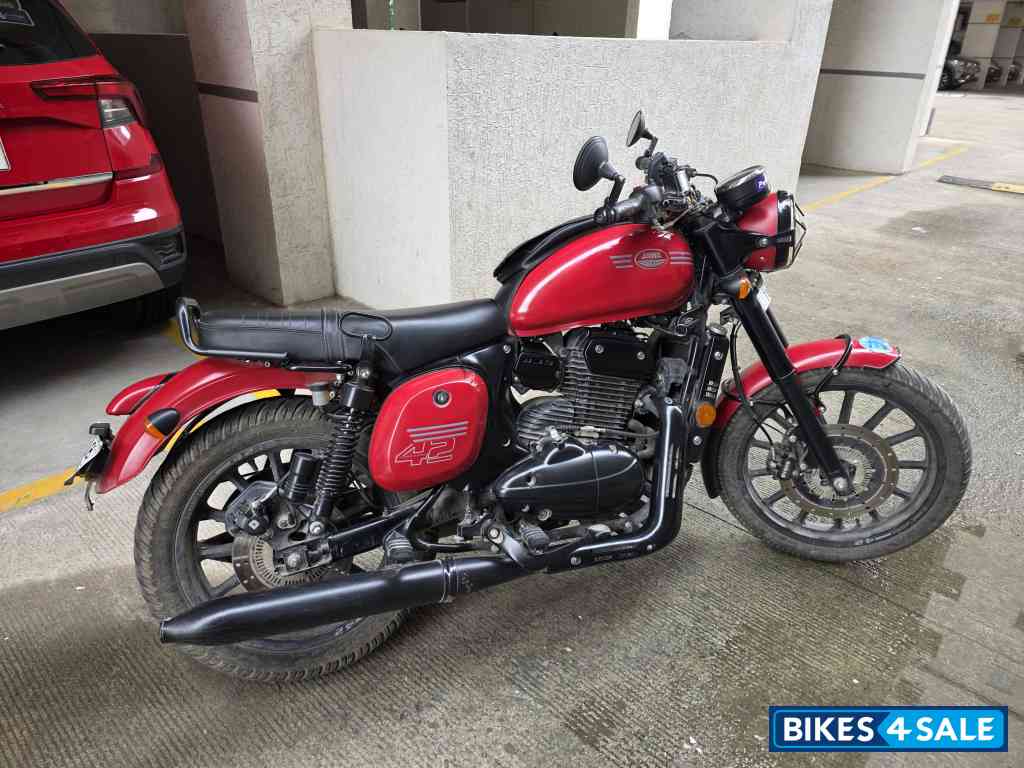 Jawa 42 Dual Channel ABS Orion Red Jawa 42 Dual Channel ABS Orion Red