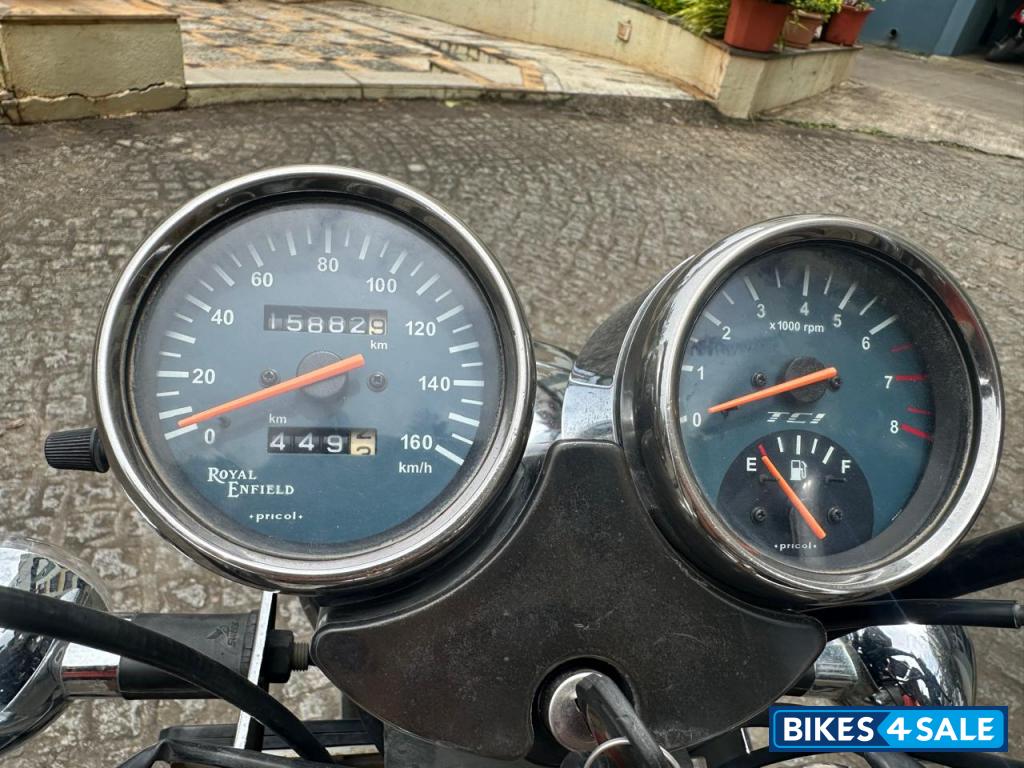 Royal Enfield Thunderbird TwinSpark 350 Royal Enfield Thunderbird TwinSpark 350