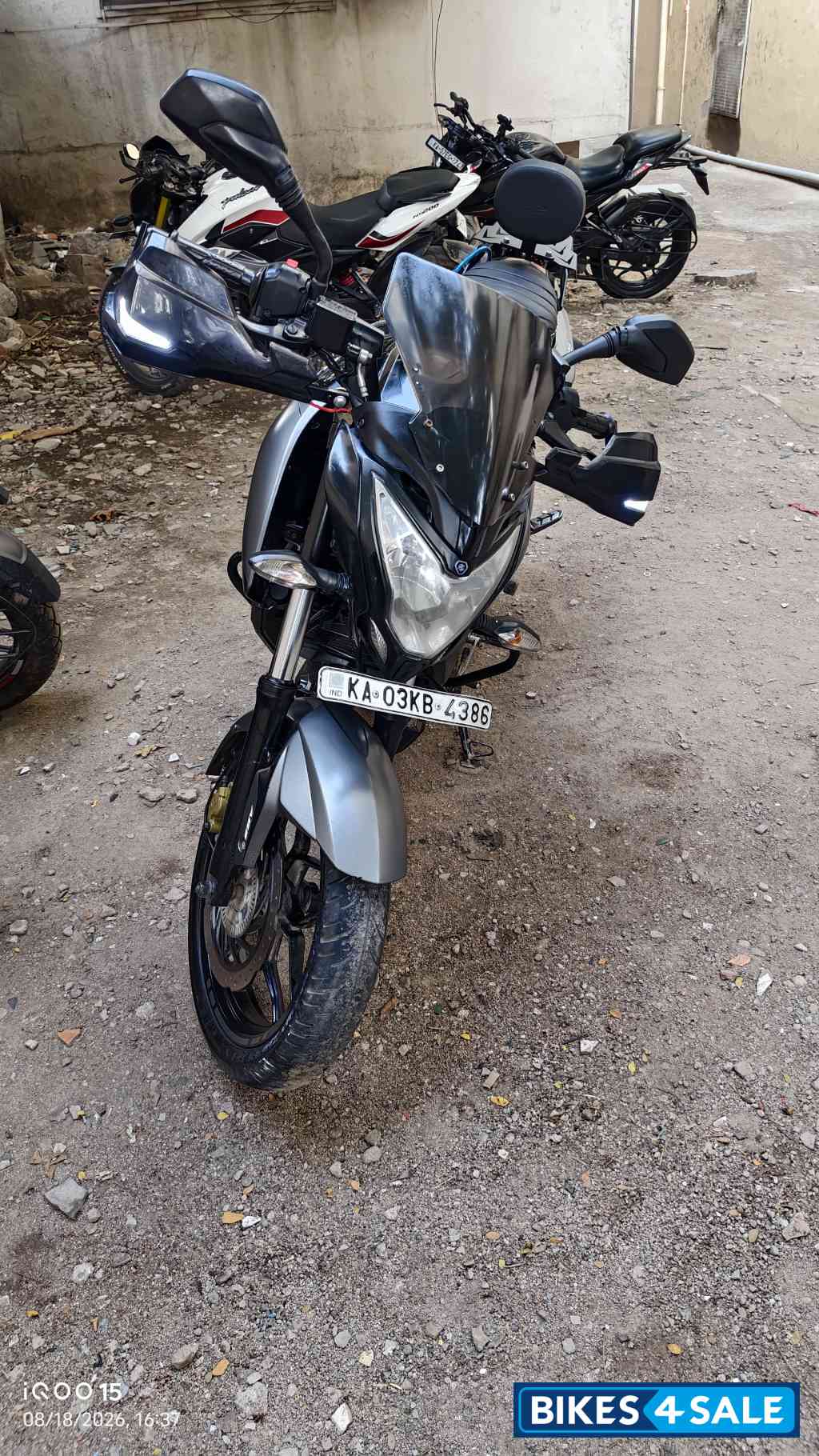 Bajaj Pulsar 200 NS ABS