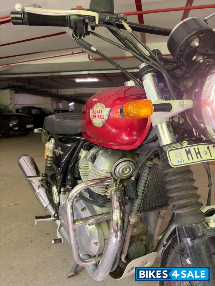 Red Royal Enfield Interceptor 650 Twin