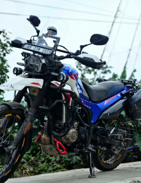 Blue White Hero XPulse 210