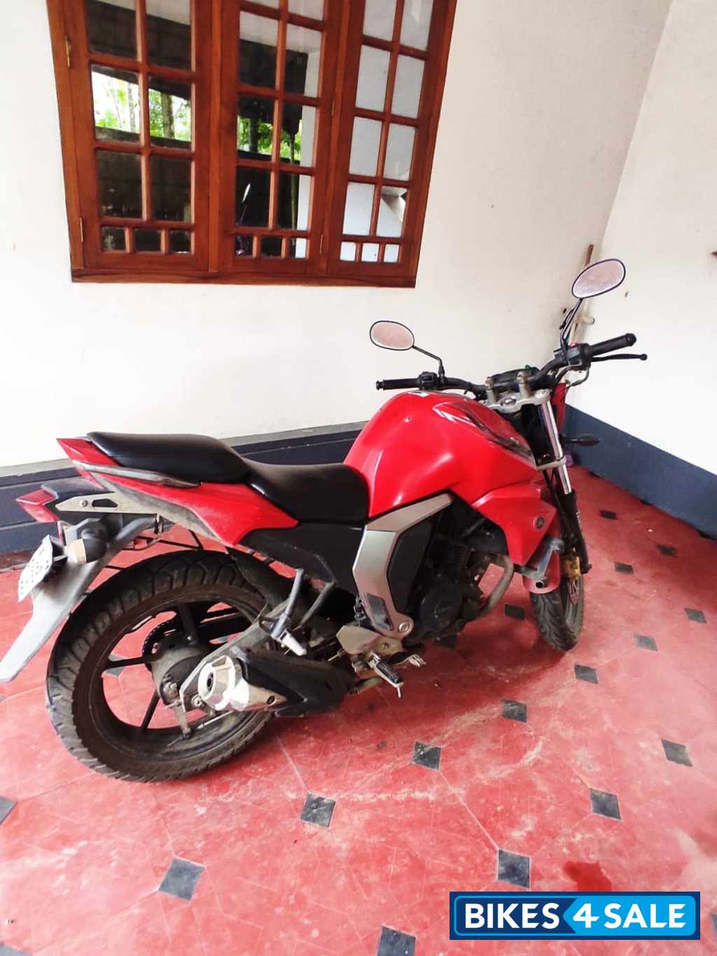 Yamaha FZ FI V2