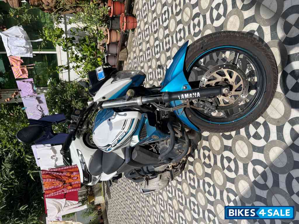 Yamaha FZ-S FI V2