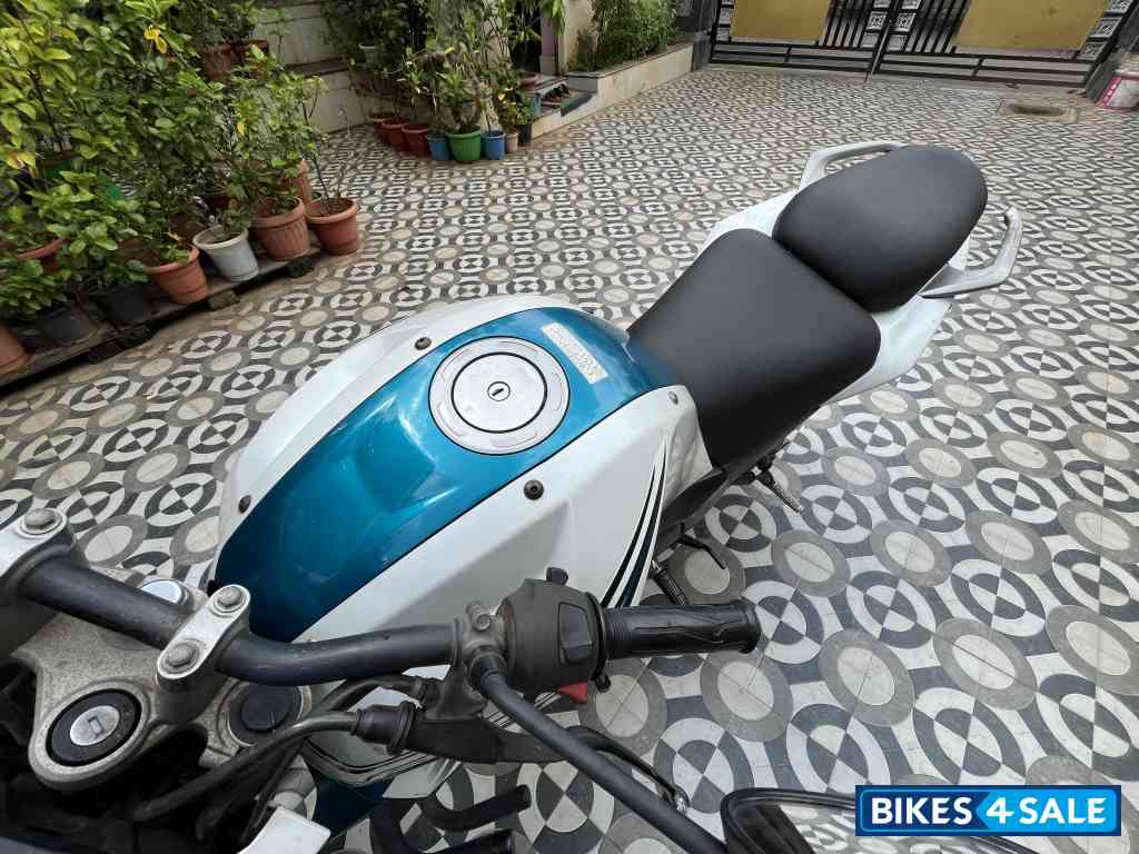 Yamaha FZ-S FI V2