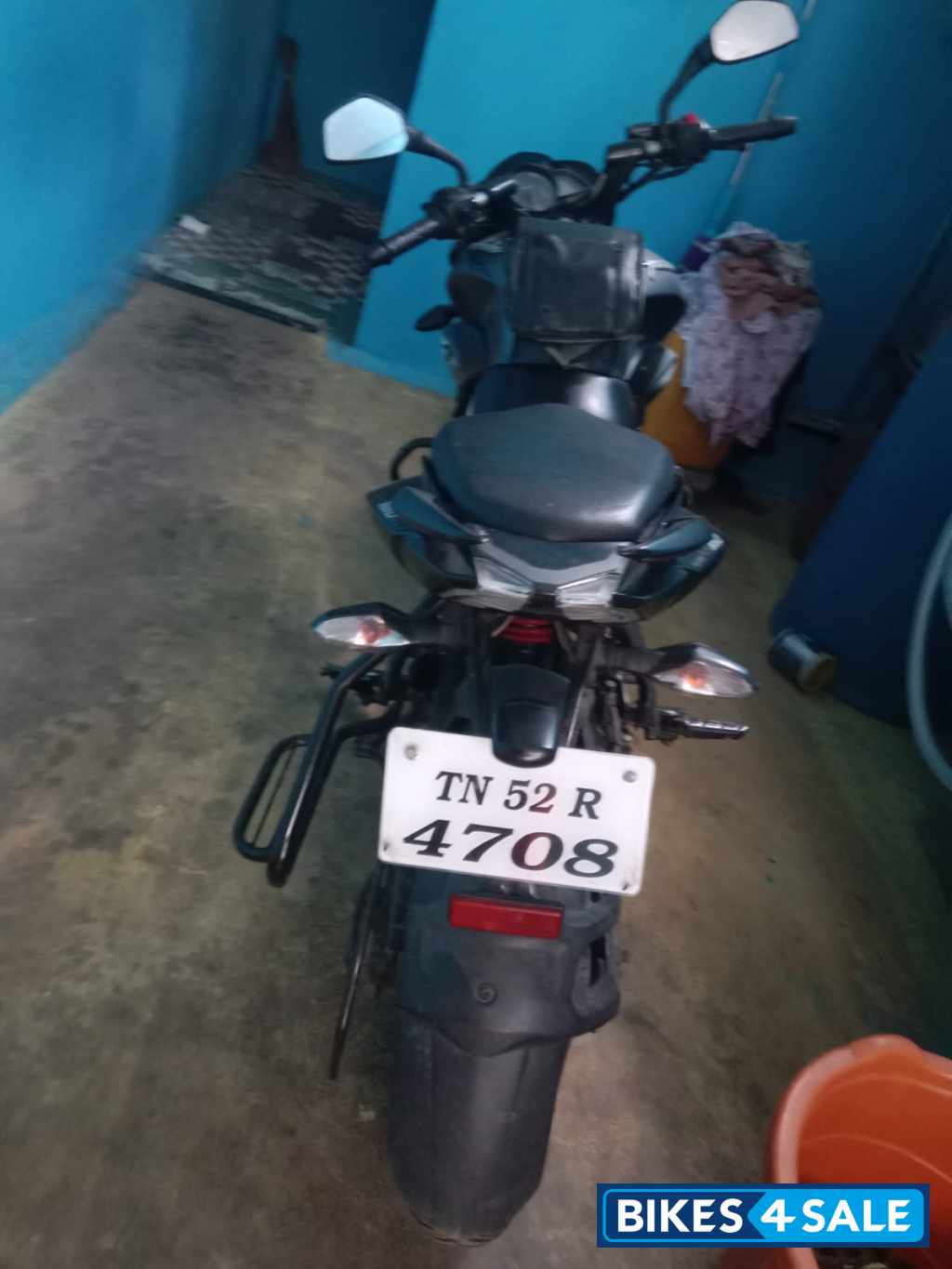 Gloss Pewter Grey Bajaj Pulsar NS 160