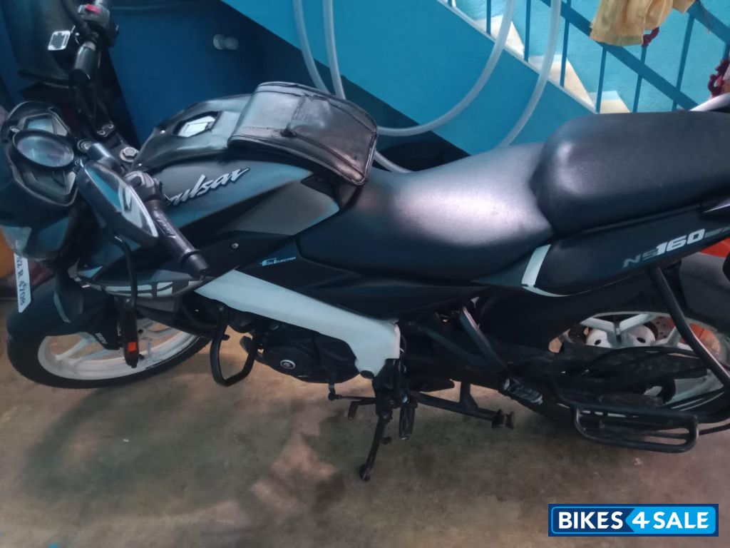 Gloss Pewter Grey Bajaj Pulsar NS 160 Gloss Pewter Grey Bajaj Pulsar NS 160