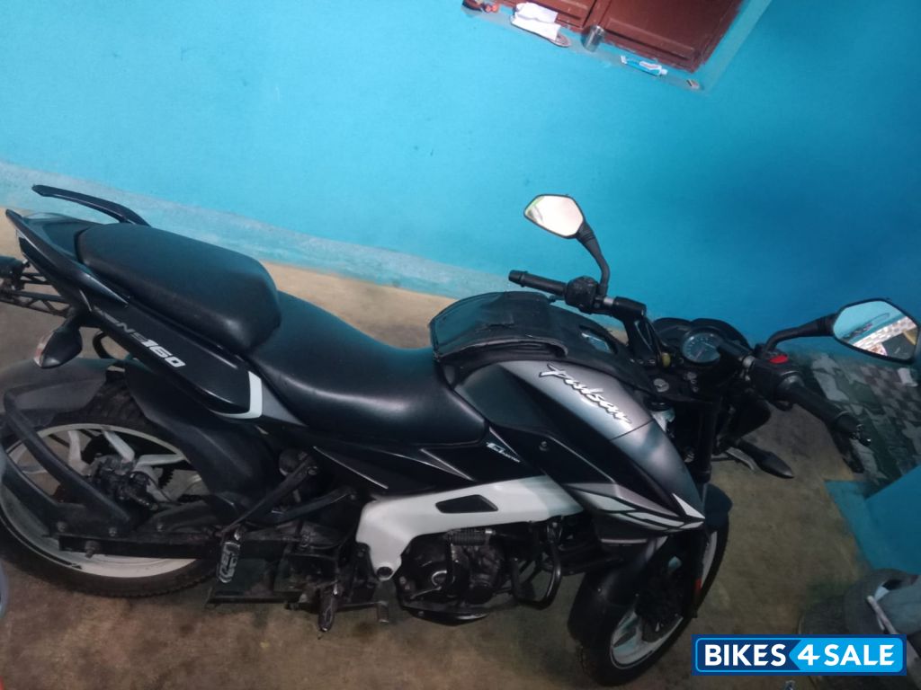 Gloss Pewter Grey Bajaj Pulsar NS 160 Gloss Pewter Grey Bajaj Pulsar NS 160