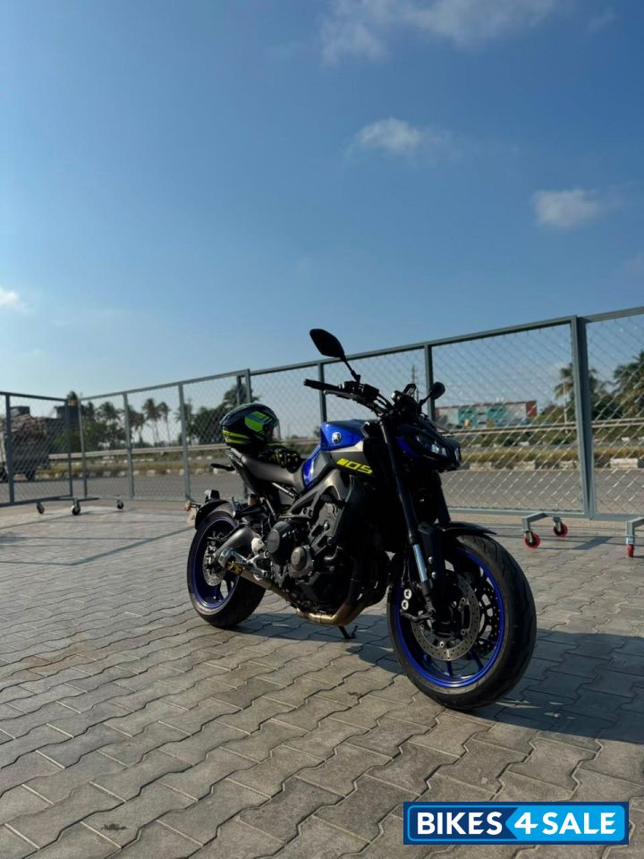 Yamaha MT-09 Yamaha MT-09