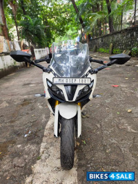 White BMW G 310 RR