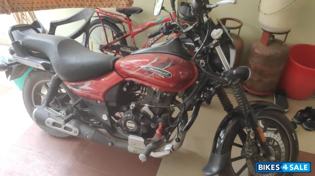 Bajaj Avenger Street 160