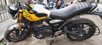 Racing Yellow Triumph Speed 400 2025