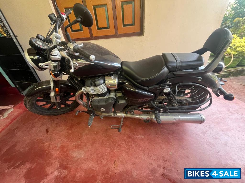 Royal Enfield Super Meteor 650 Royal Enfield Super Meteor 650