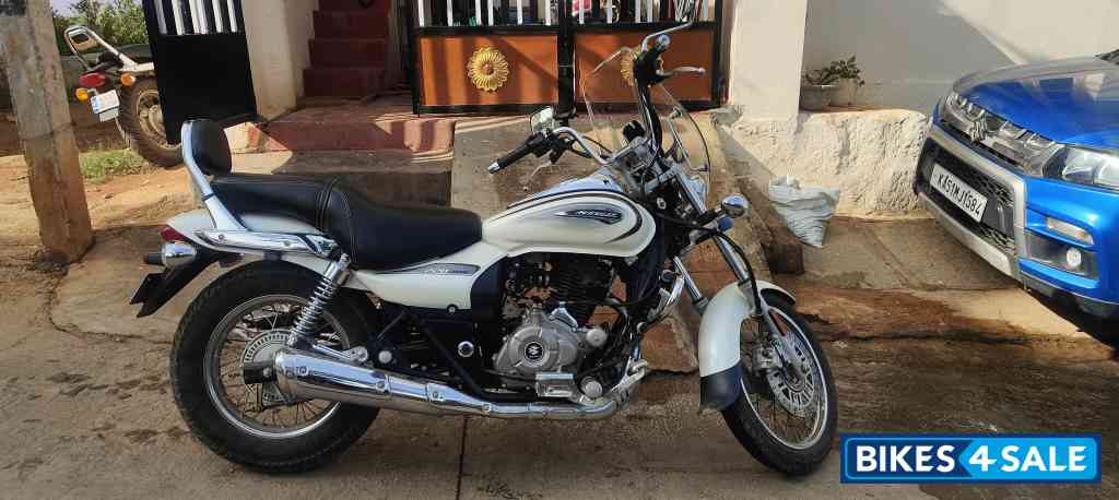 Bajaj Avenger Cruise 220