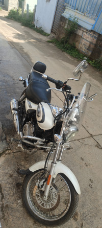 Bajaj Avenger Cruise 220