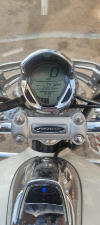 Bajaj Avenger Cruise 220