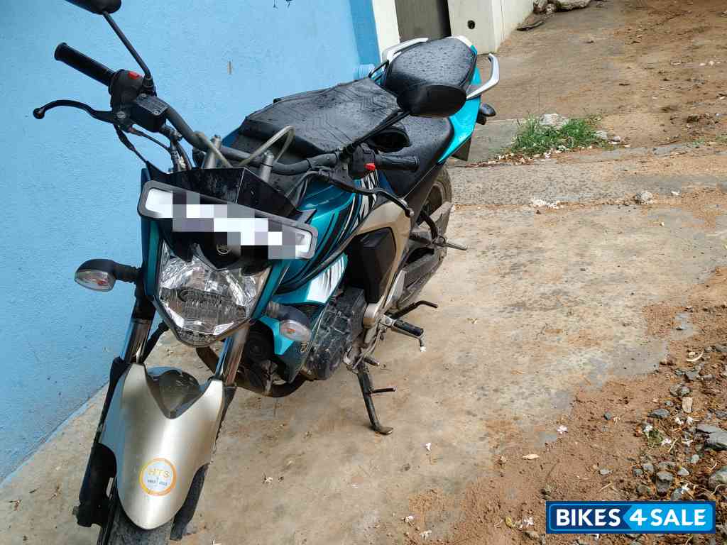 Yamaha FZ-S FI V2