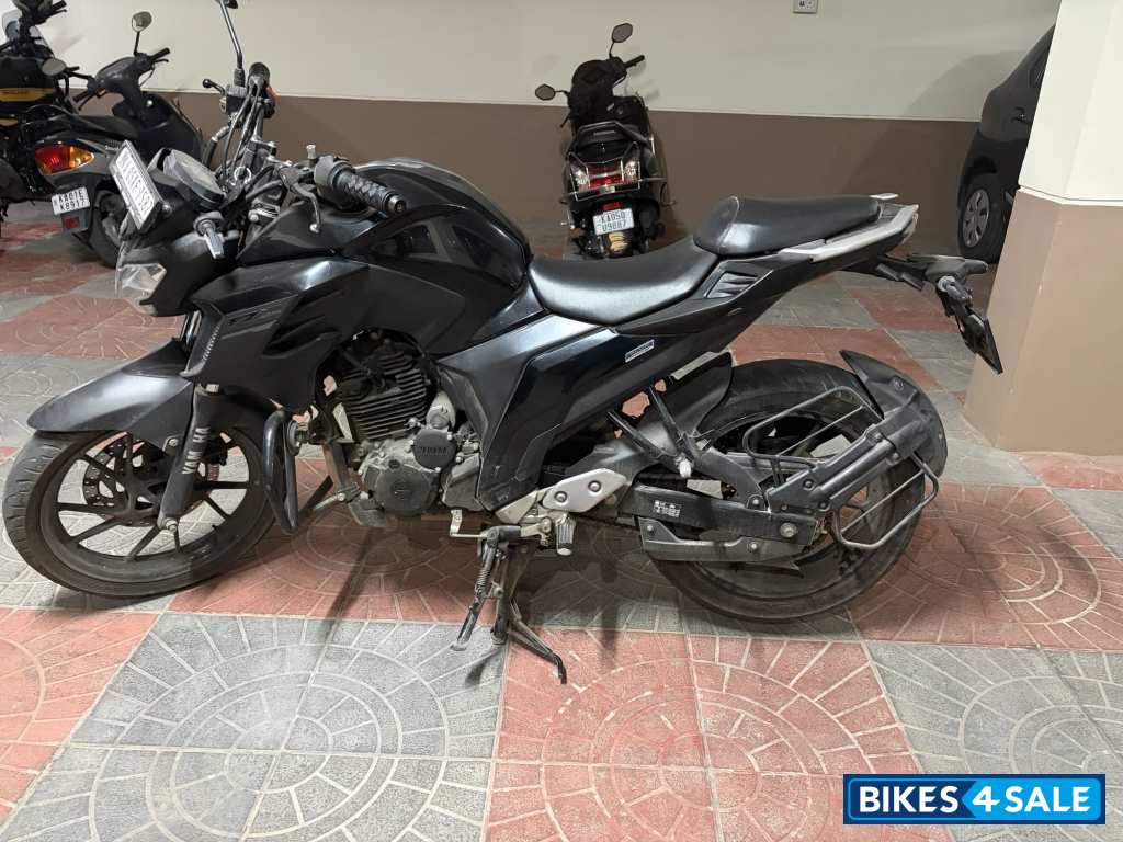 Yamaha FZ 25 BS6