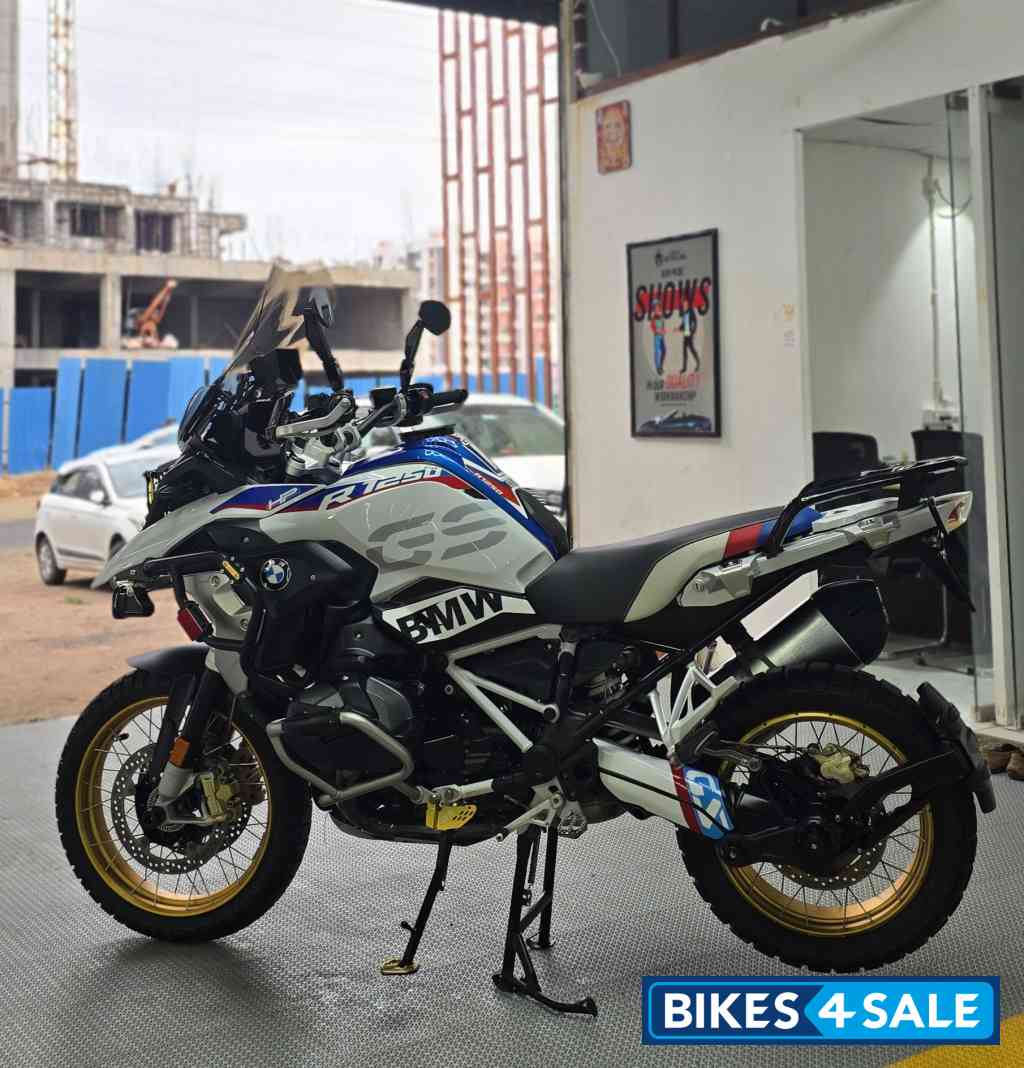 White Blue BMW R 1250 GS