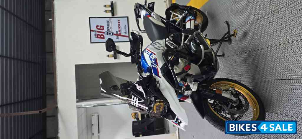 White Blue BMW R 1250 GS