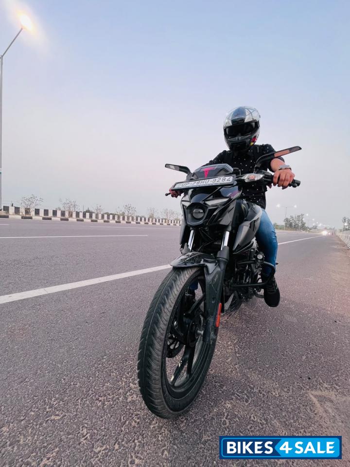 Bajaj Pulsar N150