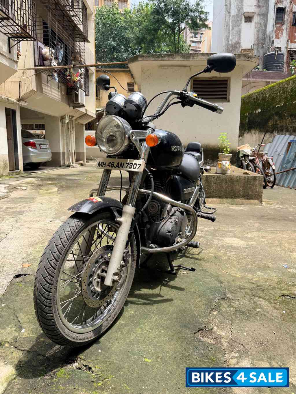 Royal Enfield Thunderbird 350 Royal Enfield Thunderbird 350