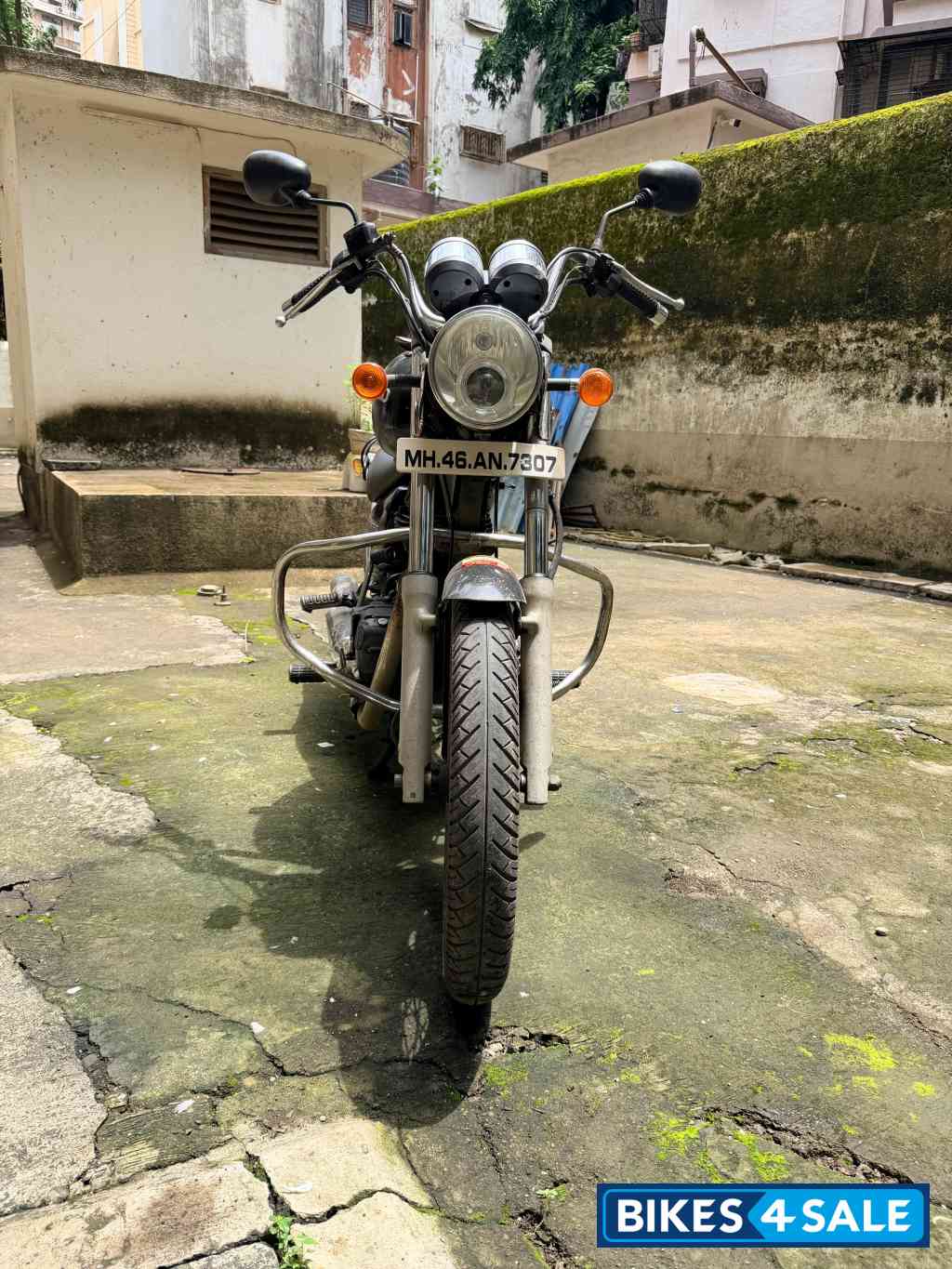 Royal Enfield Thunderbird 350 Royal Enfield Thunderbird 350
