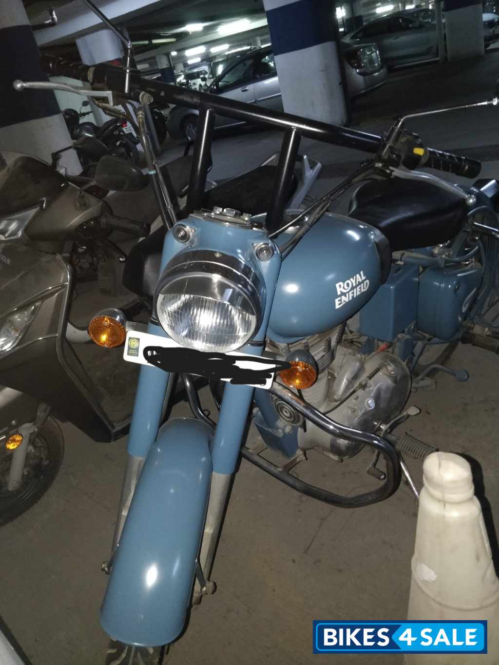 Squadron Blue Royal Enfield Classic 500 Squadron Blue Royal Enfield Classic 500