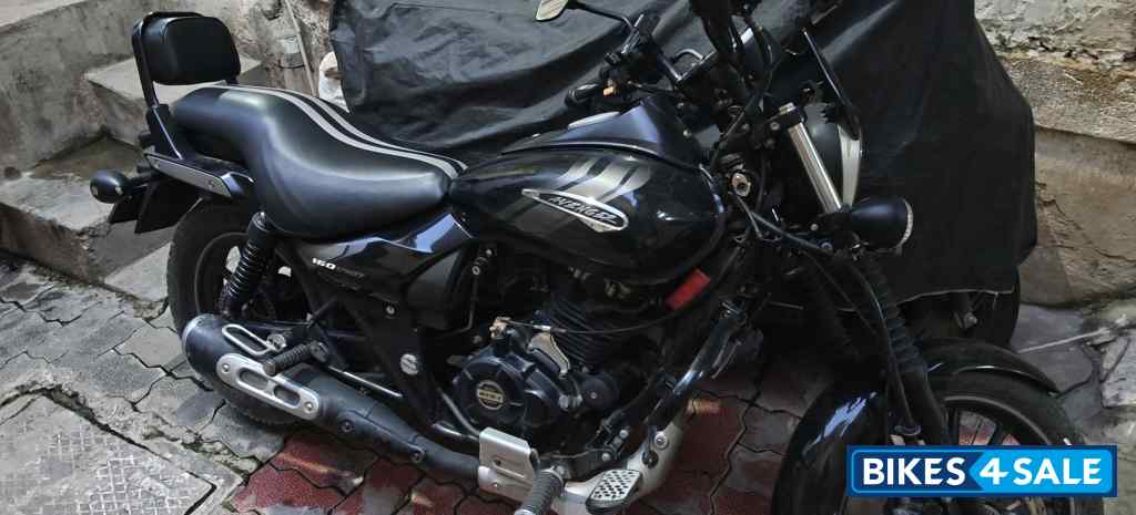 Bajaj Avenger Street 160 BS6
