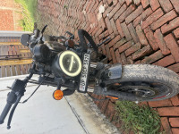 Royal Enfield Hunter 350 Metro Model