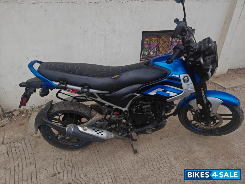 Bajaj Freedom 125 NG04 Disc LED