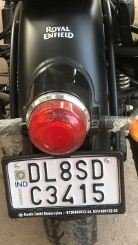 Royal Enfield Classic Stealth Black 2022 Model