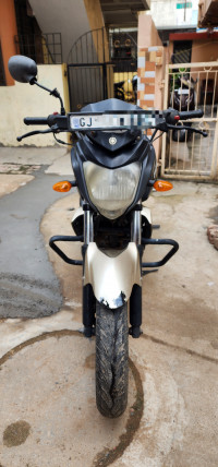 Black Yamaha FZ