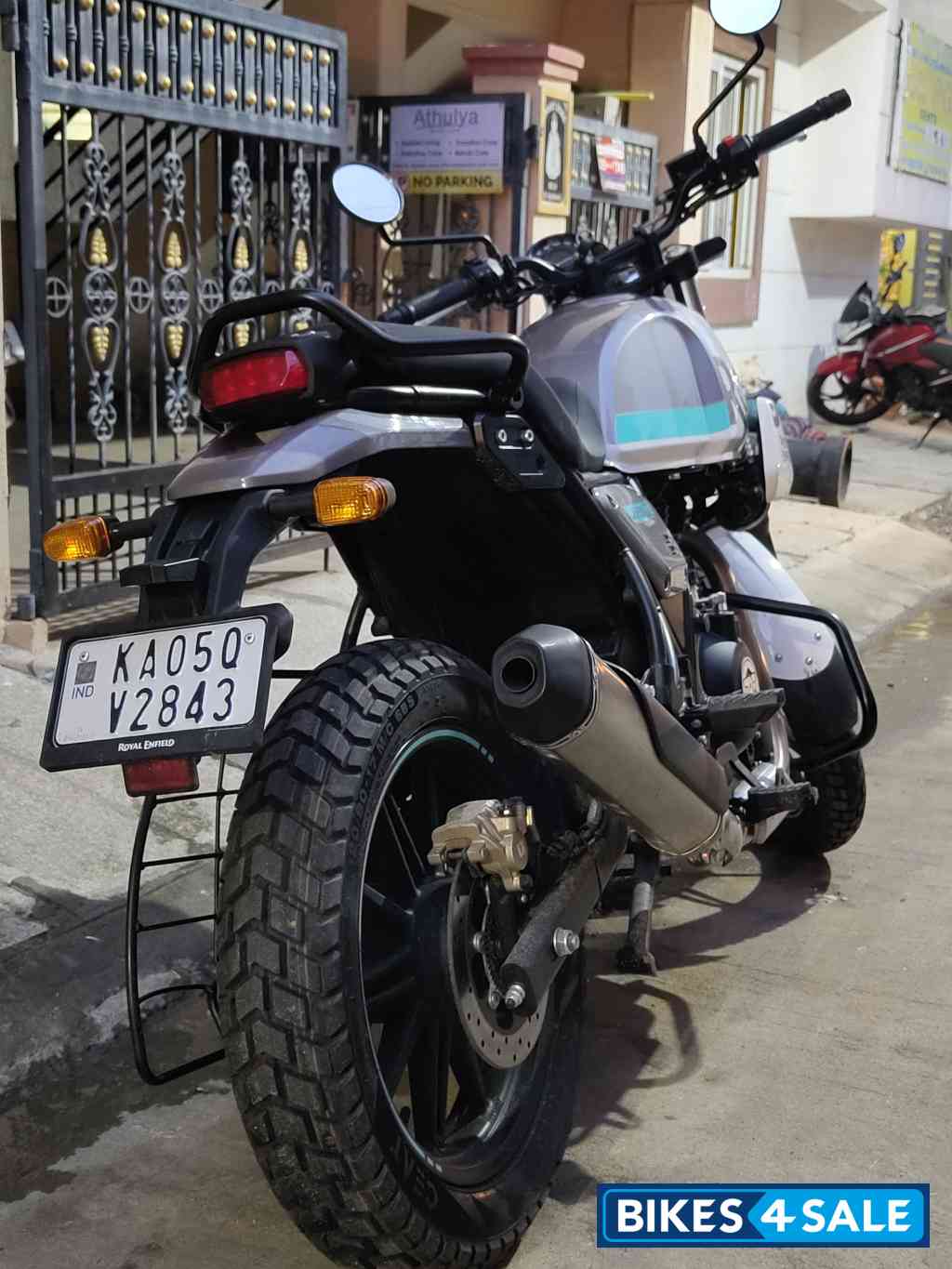 Royal Enfield Scram 440
