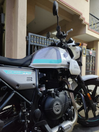 Royal Enfield Scram 440