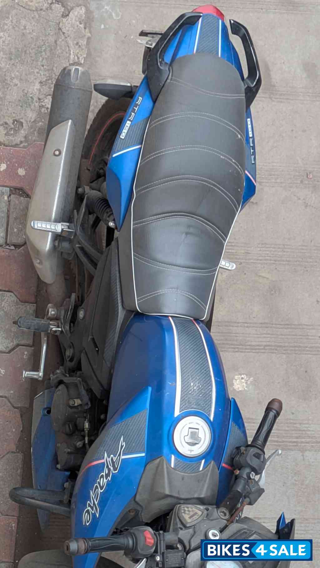 Blue TVS Apache RTR 160 Blue TVS Apache RTR 160