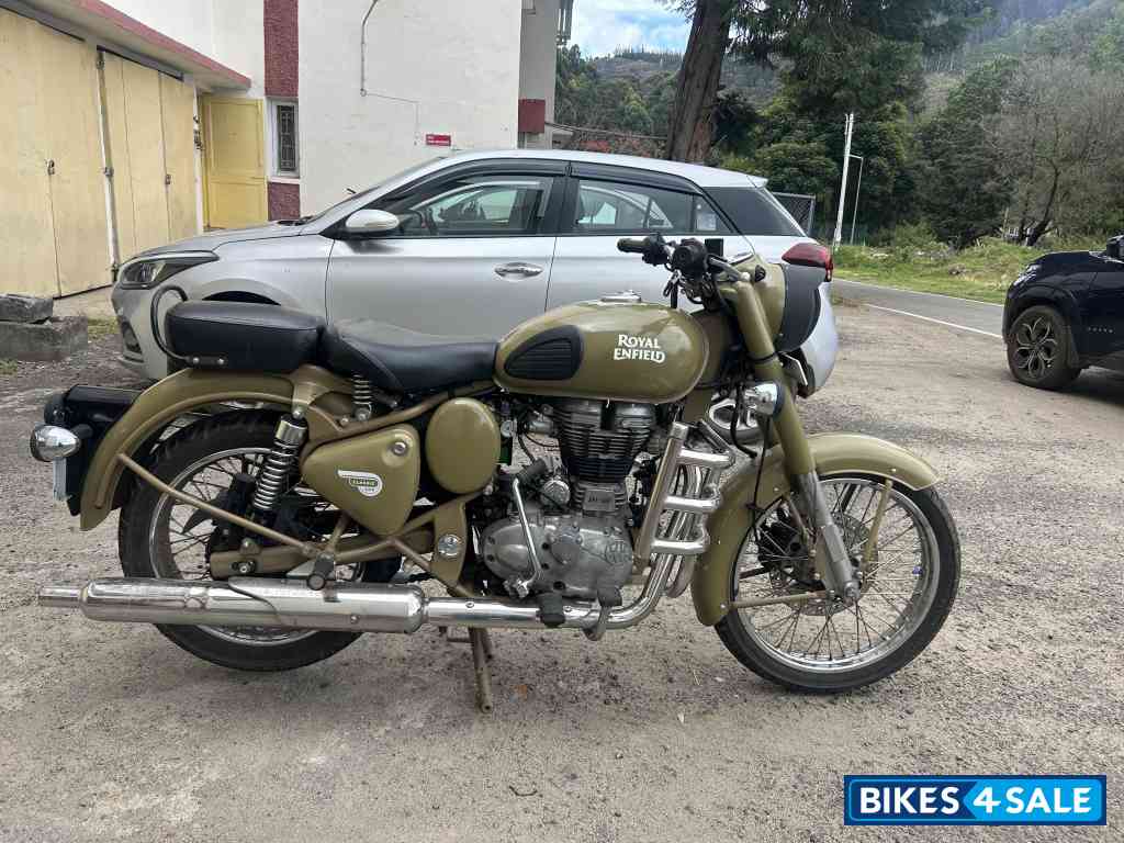 Royal Enfield Classic Desert Storm Royal Enfield Classic Desert Storm