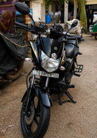 Military Green Yamaha Saluto 125