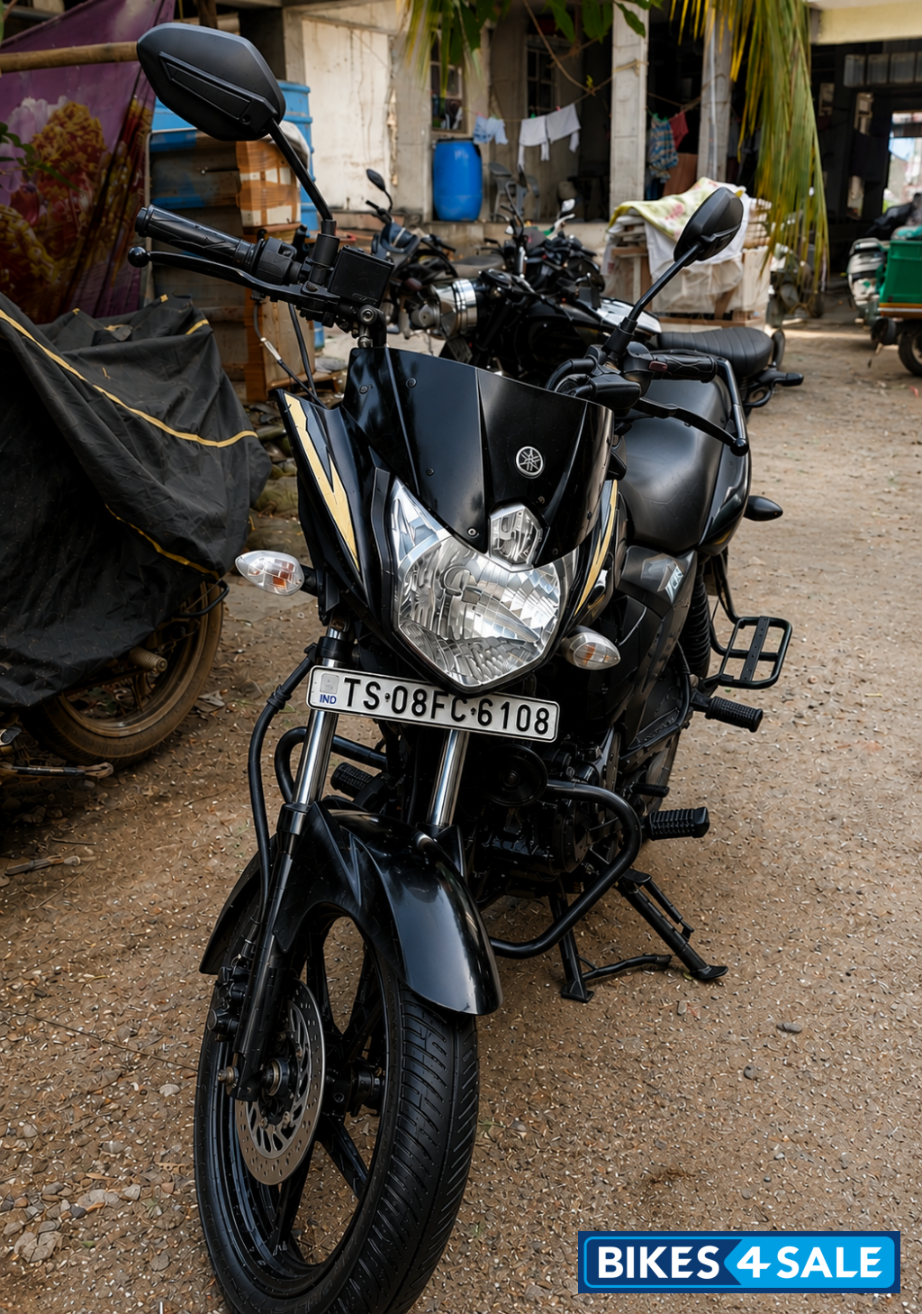 Military Green Yamaha Saluto 125 Military Green Yamaha Saluto 125