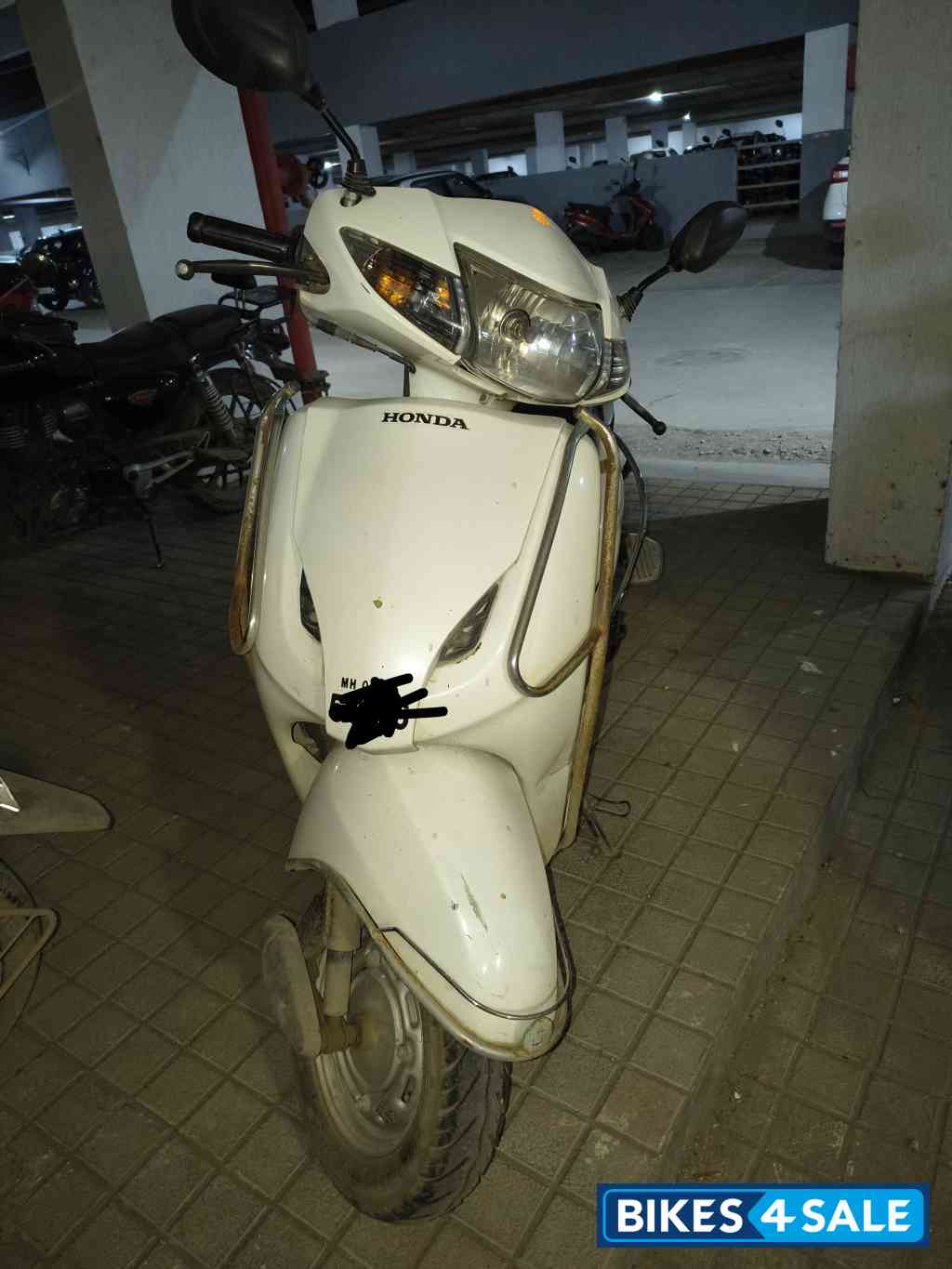 White Honda Activa