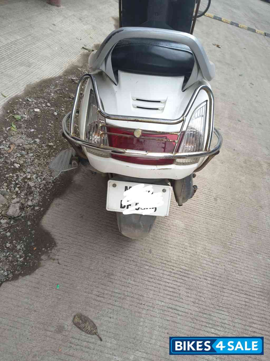 White Honda Activa
