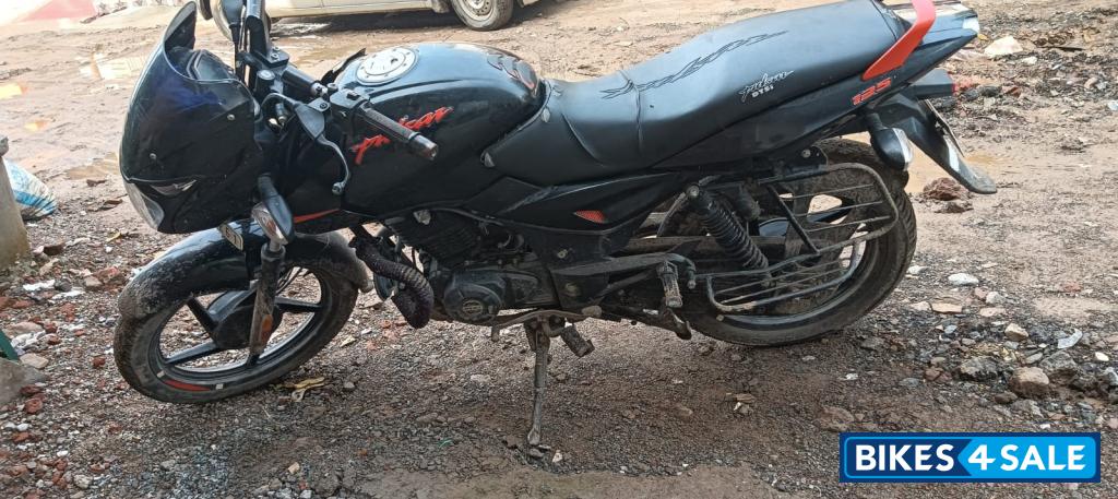 Bajaj Pulsar 125