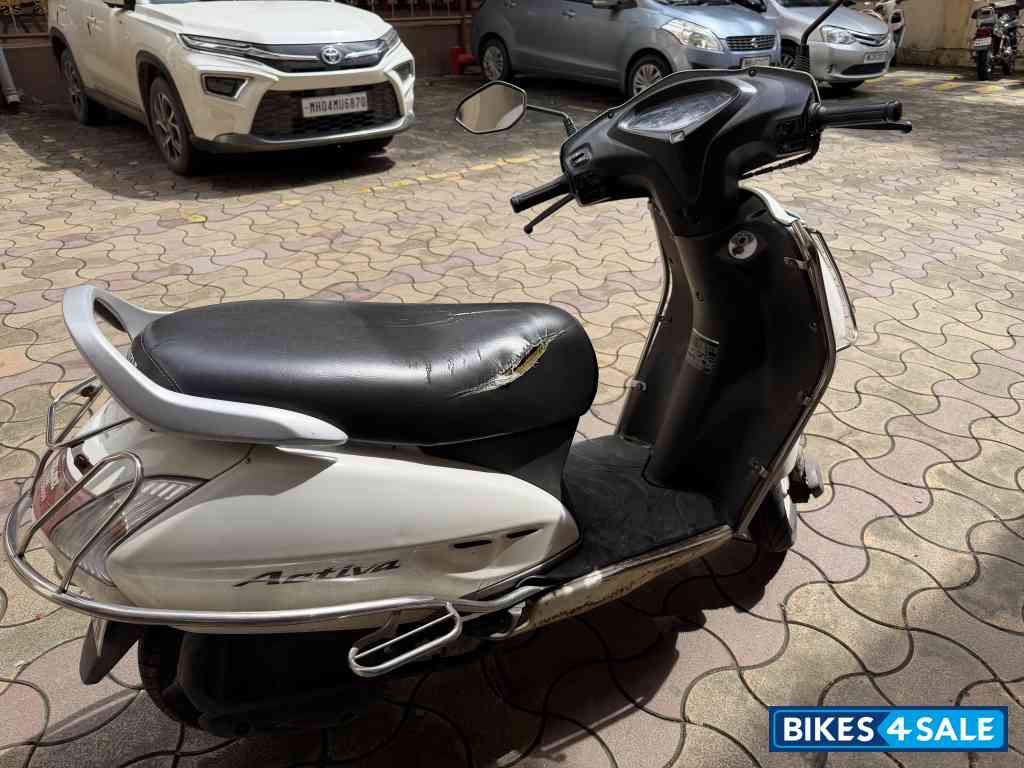 White Honda Activa White Honda Activa