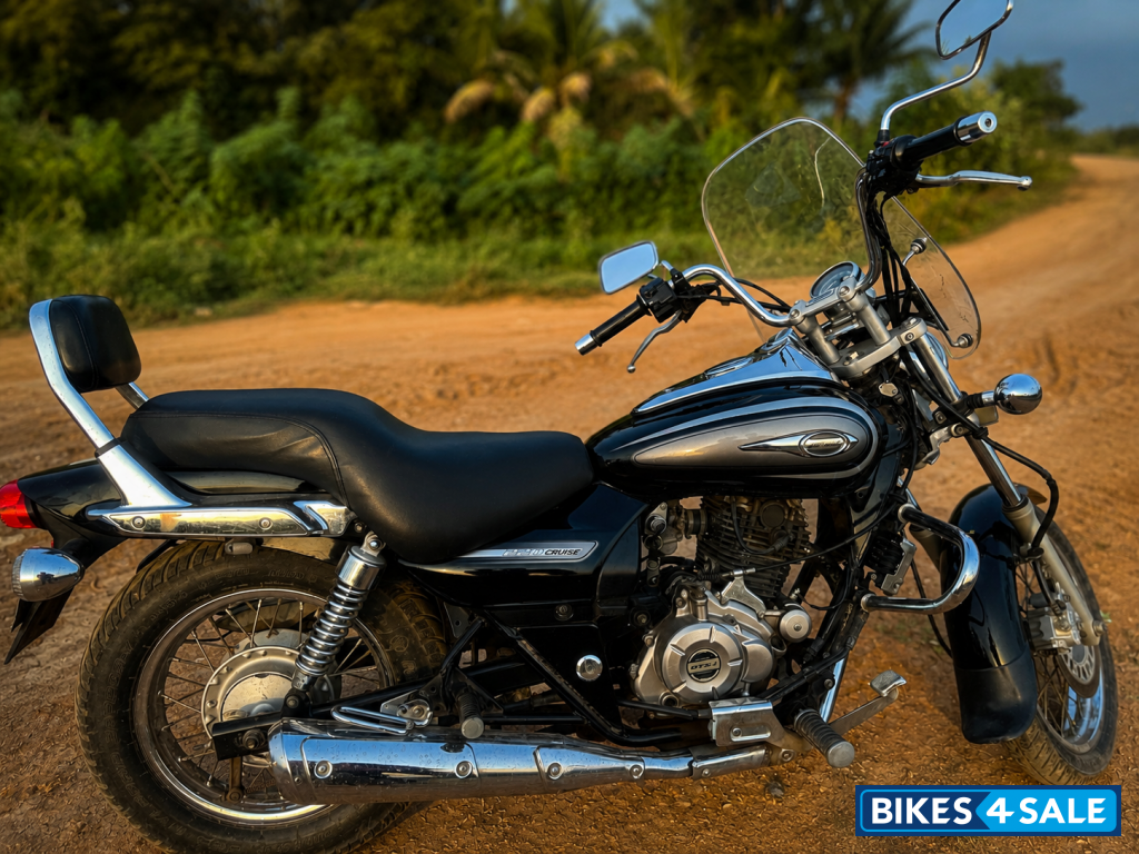 Bajaj Avenger Cruise 220