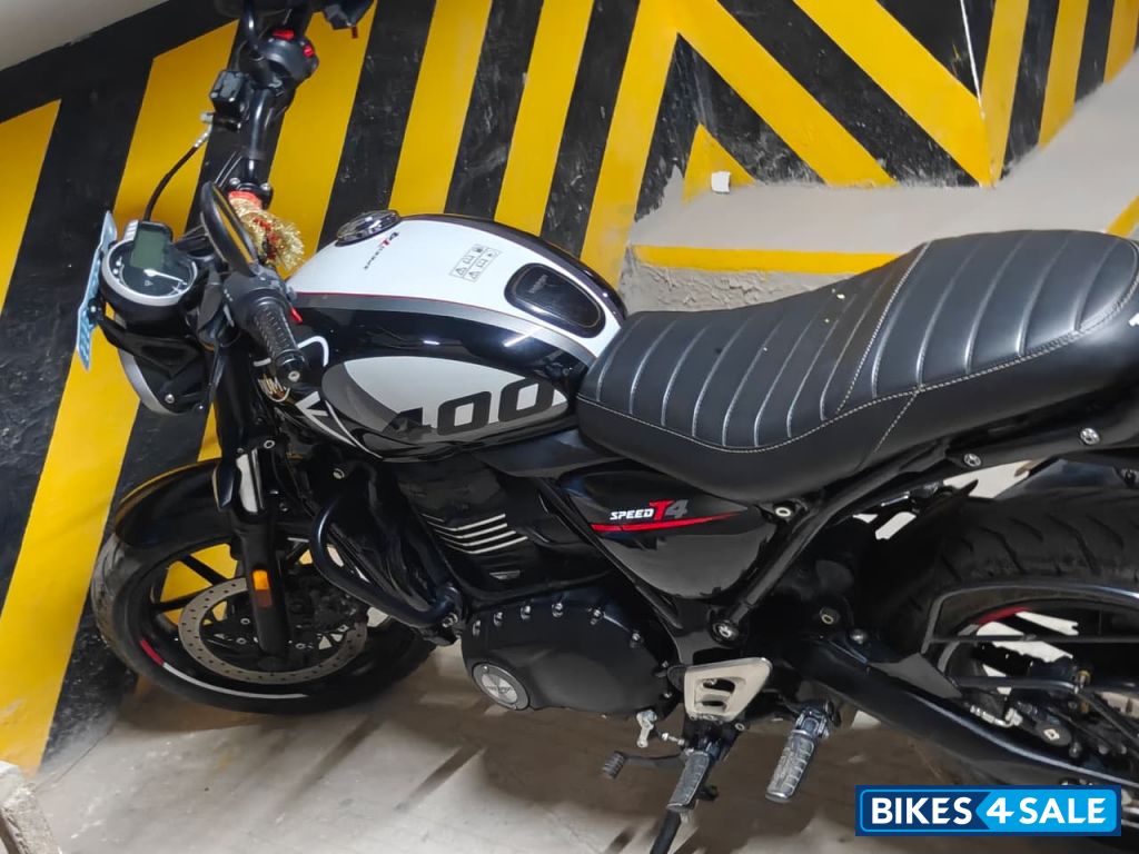Triumph Speed T4