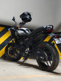 Triumph Speed T4