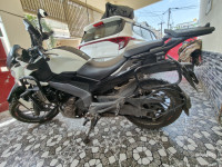 White Bajaj Dominar 400